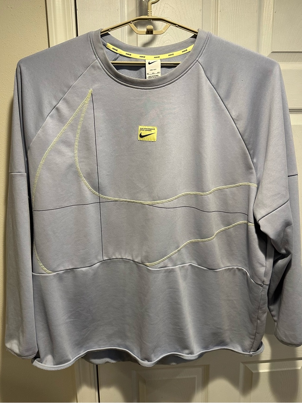 Nike Men's Dri-FIT Crewneck
Fitness Top in Light Blue 4XL